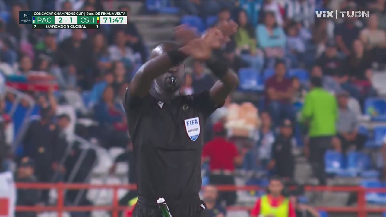¡Revierten el penalti a favor de Pachuca!
