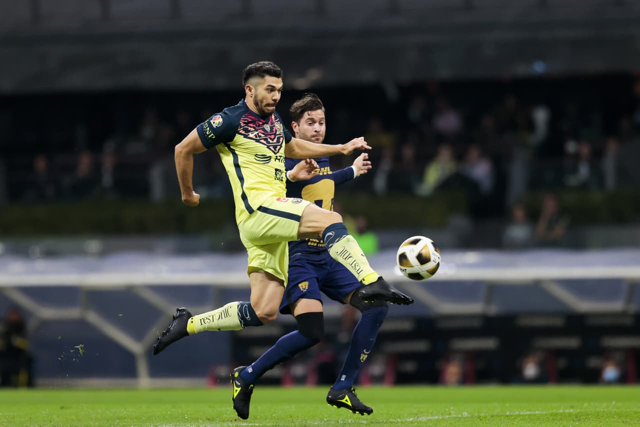 Con un auténtico juegazo de Alan Mozo, quien puso tres asistencias, además de los goles de Corozo y Meritao, Pumas fue mucho mejor que el América y lo eliminó en los Cuartos de Final del Grita México A21.
