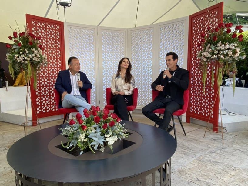 La mañana de este 6 de julio, el productor Nicandro Díaz confirmó que 
<b><a href="https://www.univision.com/temas/susana-gonzalez">Susana González y David Zepeda</a></b> son la pareja protagónica de su nueva telenovela.
<br>