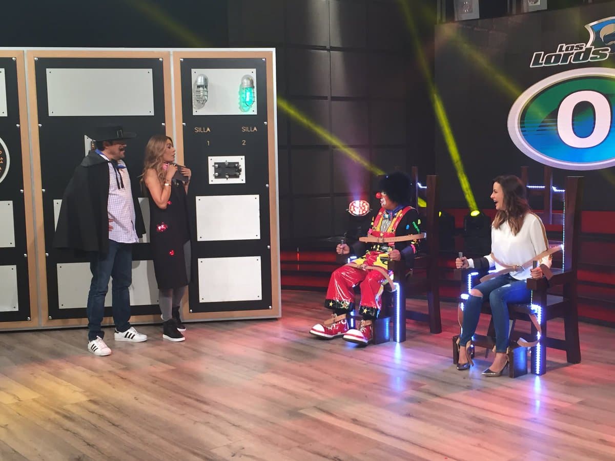 La conductora Nahima Choura y 'Chuponcito' no se salvaron de las malvadas redes de la silla eléctrica.