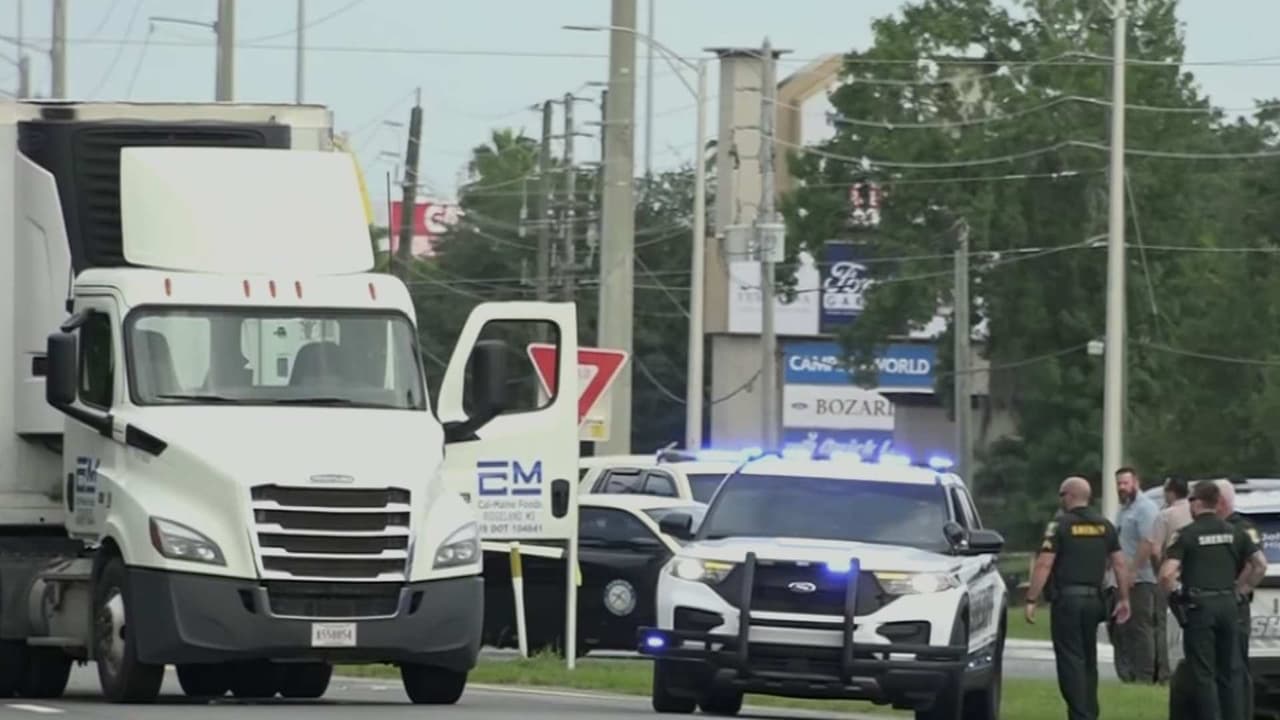 Un hombre muere atropellado por un camión de carga cuando huía de agentes de ICE en Florida