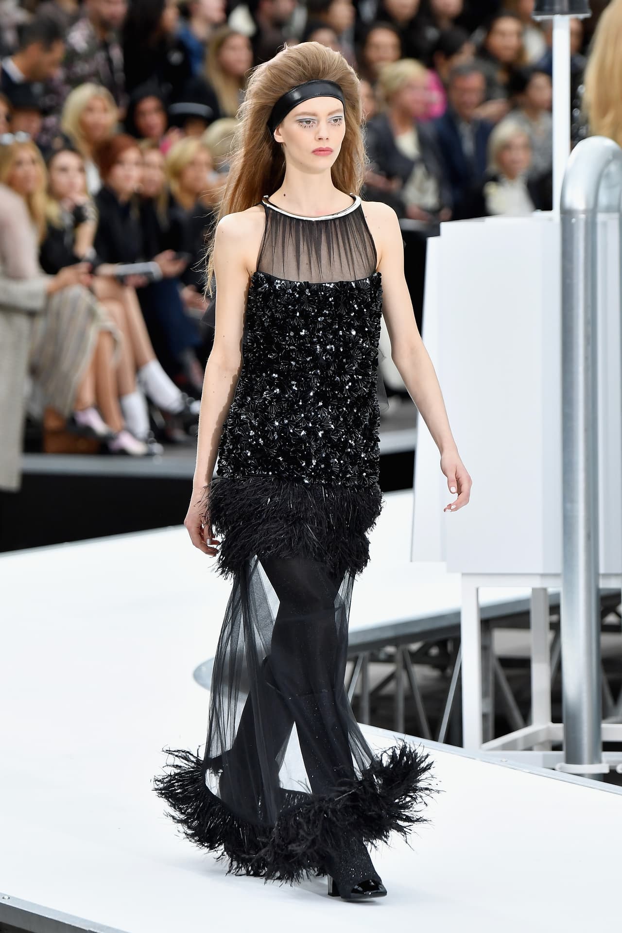 Así fue el desfile galáctico de Chanel en la temporada otoño-invierno 2017.