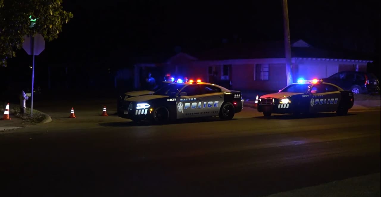 Una mujer resultó herida luego de una balacera en Dallas.