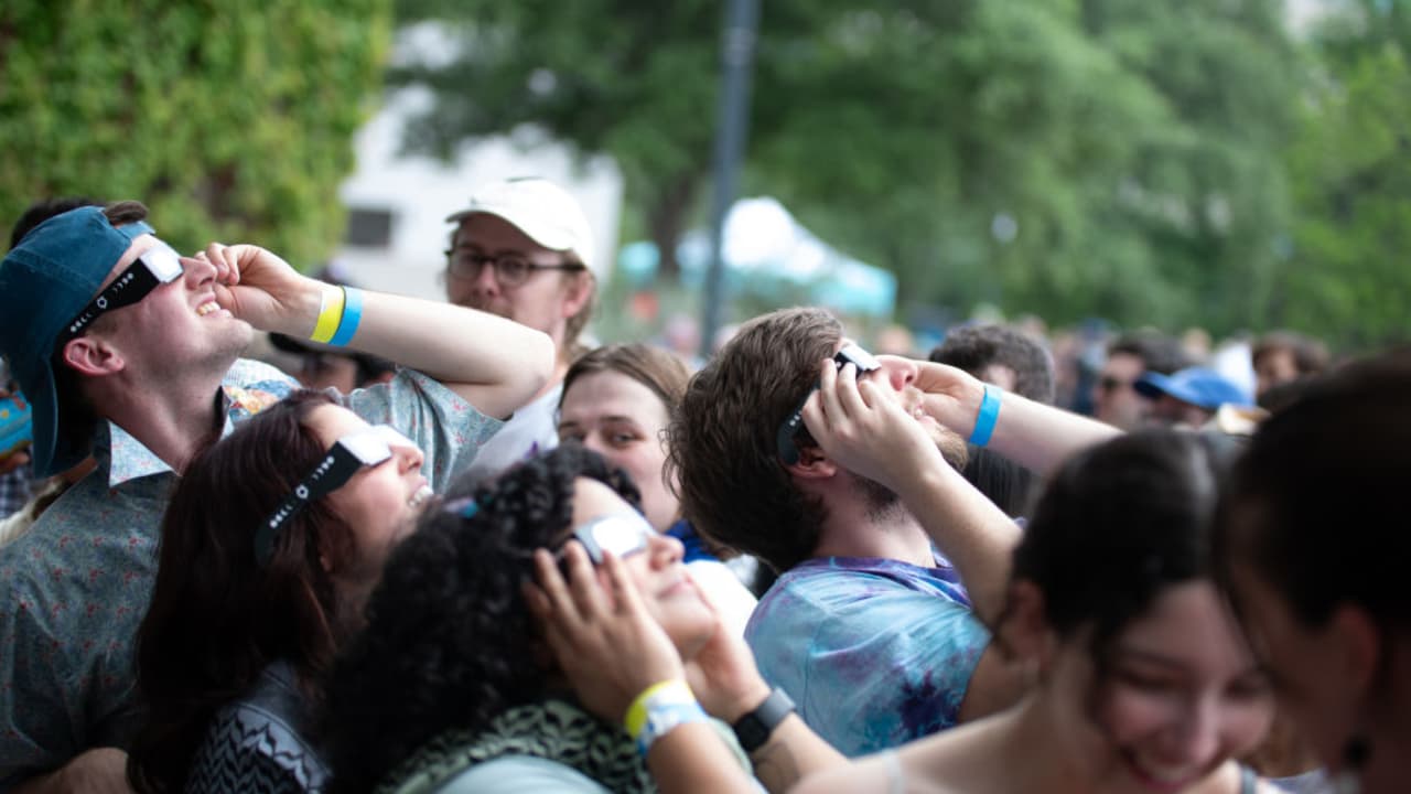 Eclipse solar total en Kerrville, Texas: la ciudad que vio dos eclipses en menos de un año