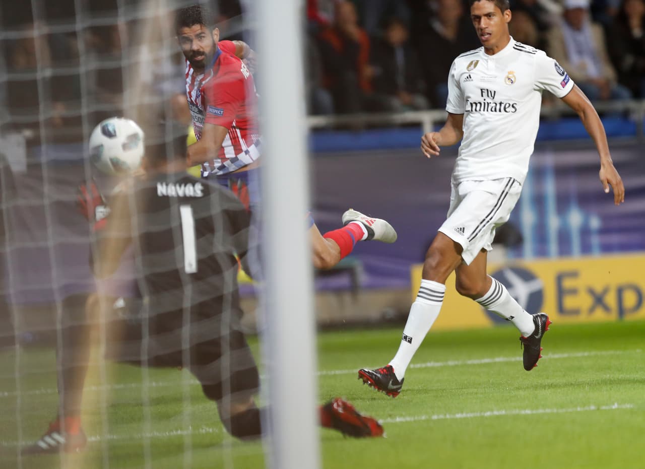 A los 49 segundos de juego, Diego Costa marcó un gol en el que el se autohabilitó de cabeza tras un pase de Diego Godín y definió al palo izquierdo de Keylor Navas.