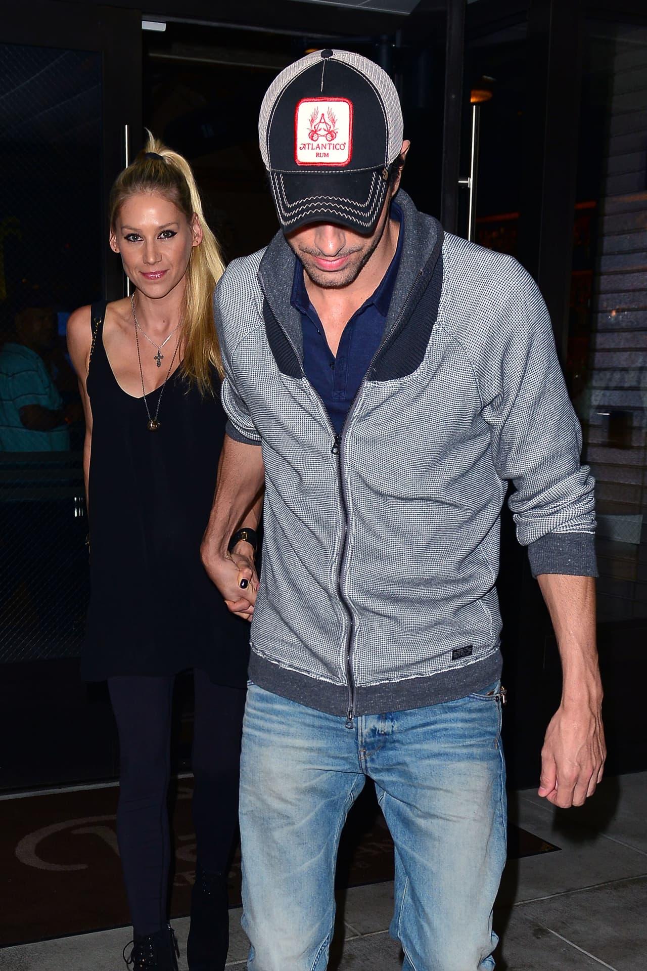 Aunque no han hablado de boda, esa joya ha hecho pensar a muchos... Parece que están más comprometidos que nunca.