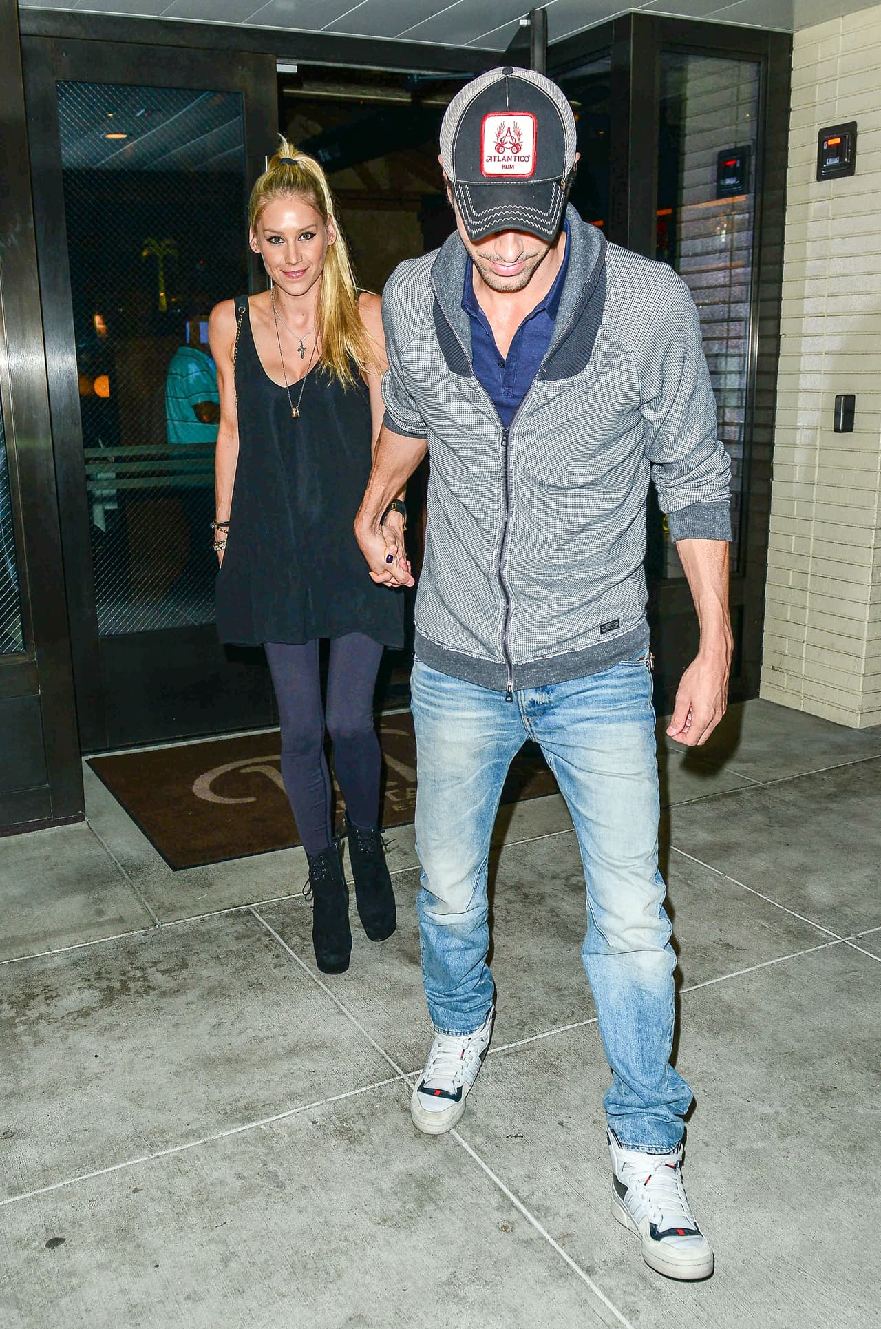 Los brazos marcados y las diminutas piernas de Ana llamaron mucho la atención.