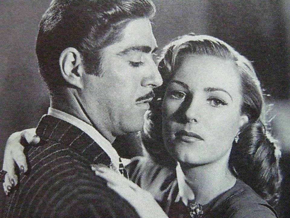 A pesar de su falta de experiencia en el cine, gracias a su porte, carisma y personalidad logró en muy poco tiempo filmar varias películas al lado de importantes figuras del cine mexicano como María Antonieta Pons, Sara García, Katy Jurado y Miroslava, entre otras.