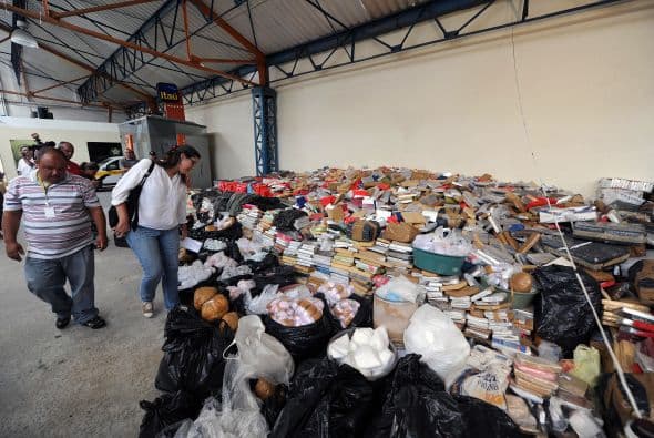 La polícia brasileña comenzó la incineración de las 42 toneladas de droga que fueron decomisadas en Rio de Janeiro.