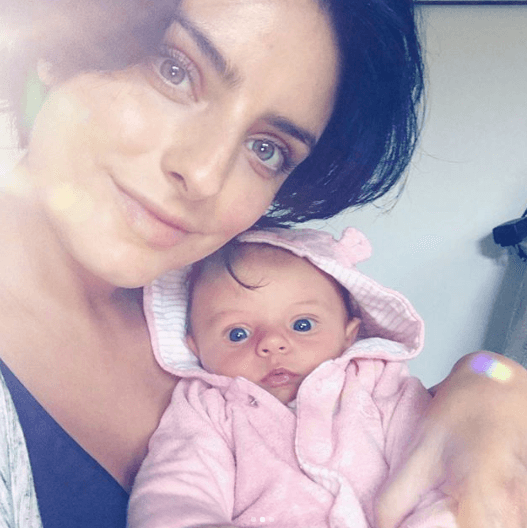 <b>Kailani </b>es un nombre de origen hawaiano y significa 'mar y cielo'.