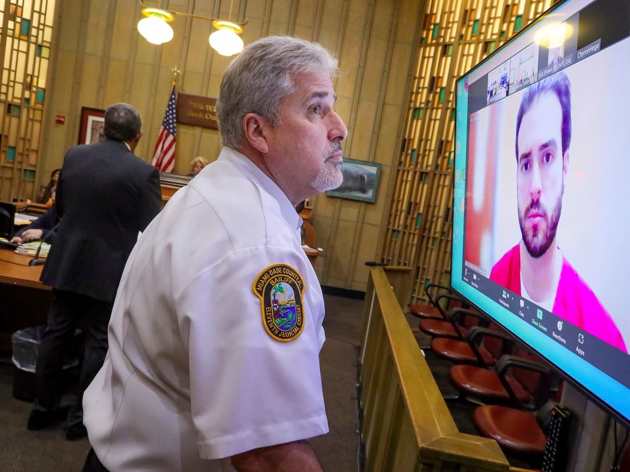 Mientras tanto, en la audiencia de este miércoles, Pablo Lyle, a quien se le vio tranquilo, y sus abogados solicitaron a la juez un nuevo juicio.
<br>