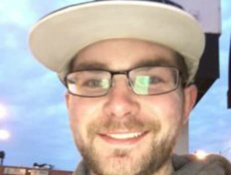 El asesinato del joven estilista en Chicago fue calificado como incidente doméstico