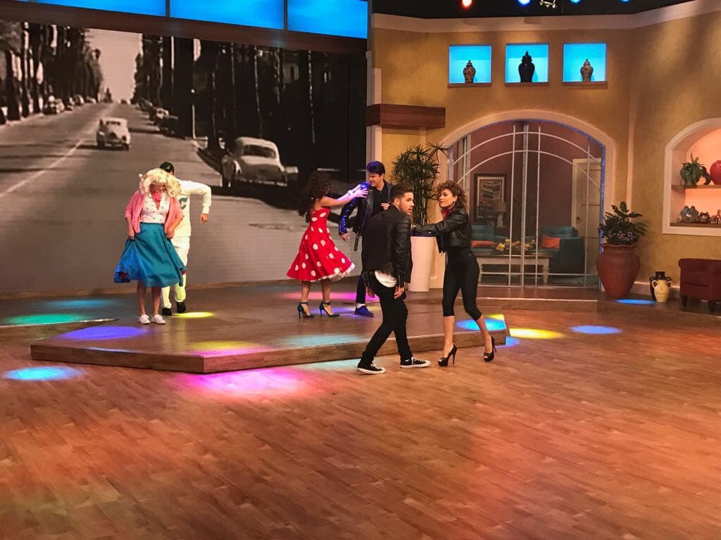 Luces, cámara, acción... El baile comenzó en Despierta América.