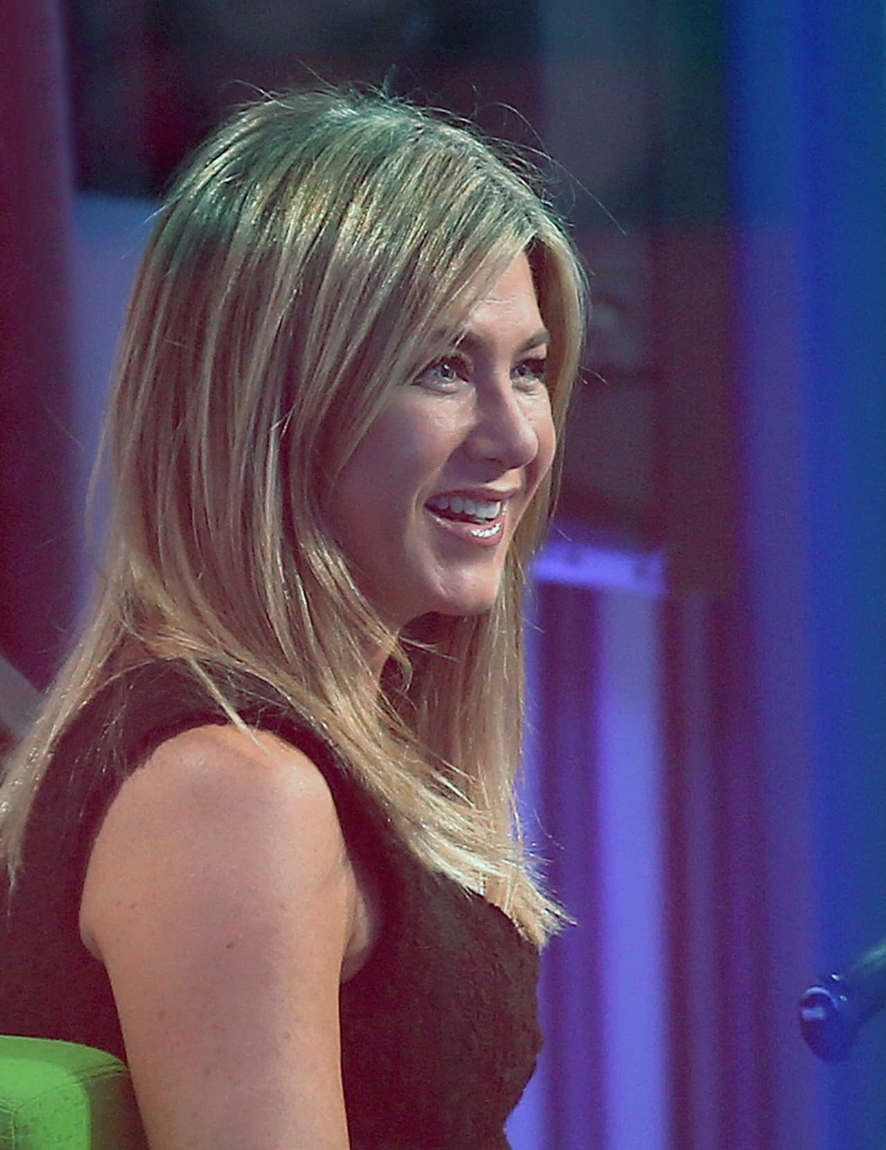 Pero eso sí... ¡detesta el tema del show! Que nadie le ponga "I'll Be There For You".