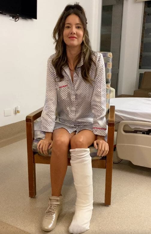 Horas antes, ella misma fue la encargada de informar sobre la operación a la que se sometería: "He vivido momentos muy difíciles, experimentando 
<b><a href="https://www.instagram.com/p/CBW5CT2pHI7/" target="_blank">los dolores más fuertes que puedan imaginar</a></b>, ya solo me falta un paso".
<br>