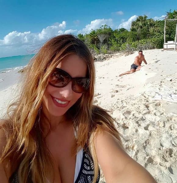 Mientras Joe perseguía un cangrejo, Sofía aprovechó para captar el momento.