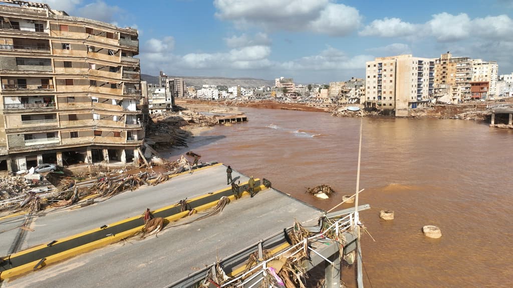 Número de muertos por las inundaciones en Libia sobrepasa los 6,000