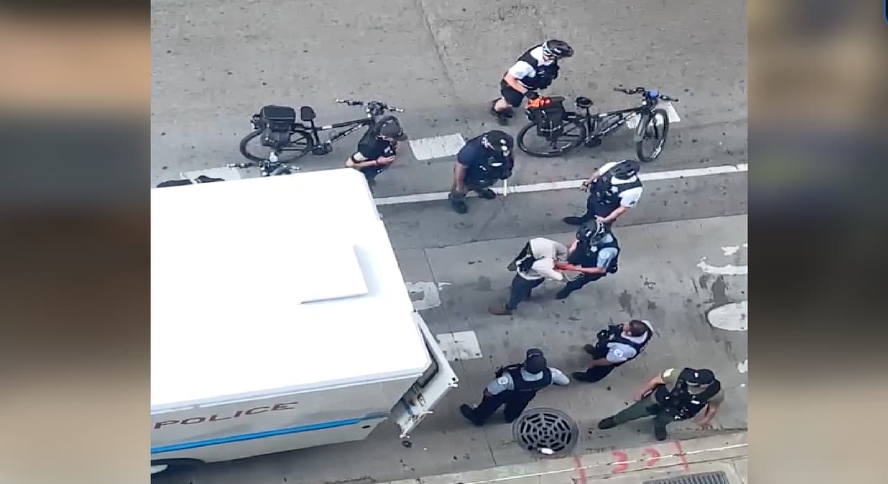 Niño baleado en el pecho durante tiroteo en centro de Chicago es identificado