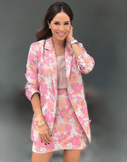 Las flores impregnan de poder los atuendos de esta temporada.