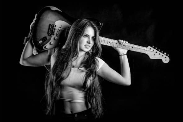 Por el momento Daniela se prepara para lanzar su primera producción discográfica como solista y promete sorprender a todos sus seguidores.