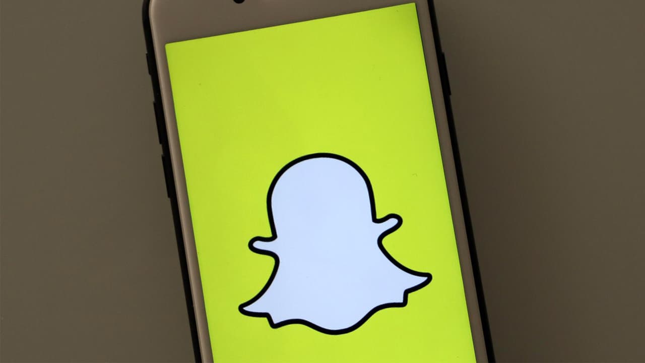 <b>Snapchat</b>
<br>La red social del “fantasmita” deberá pagar 35 millones de dólares a usuarios de Illinois, cuya privacidad ha vulnerado, consideraron las autoridades.