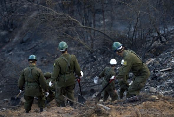 Pero fueron obligadas a evacuar el sector por las patrullas navales.