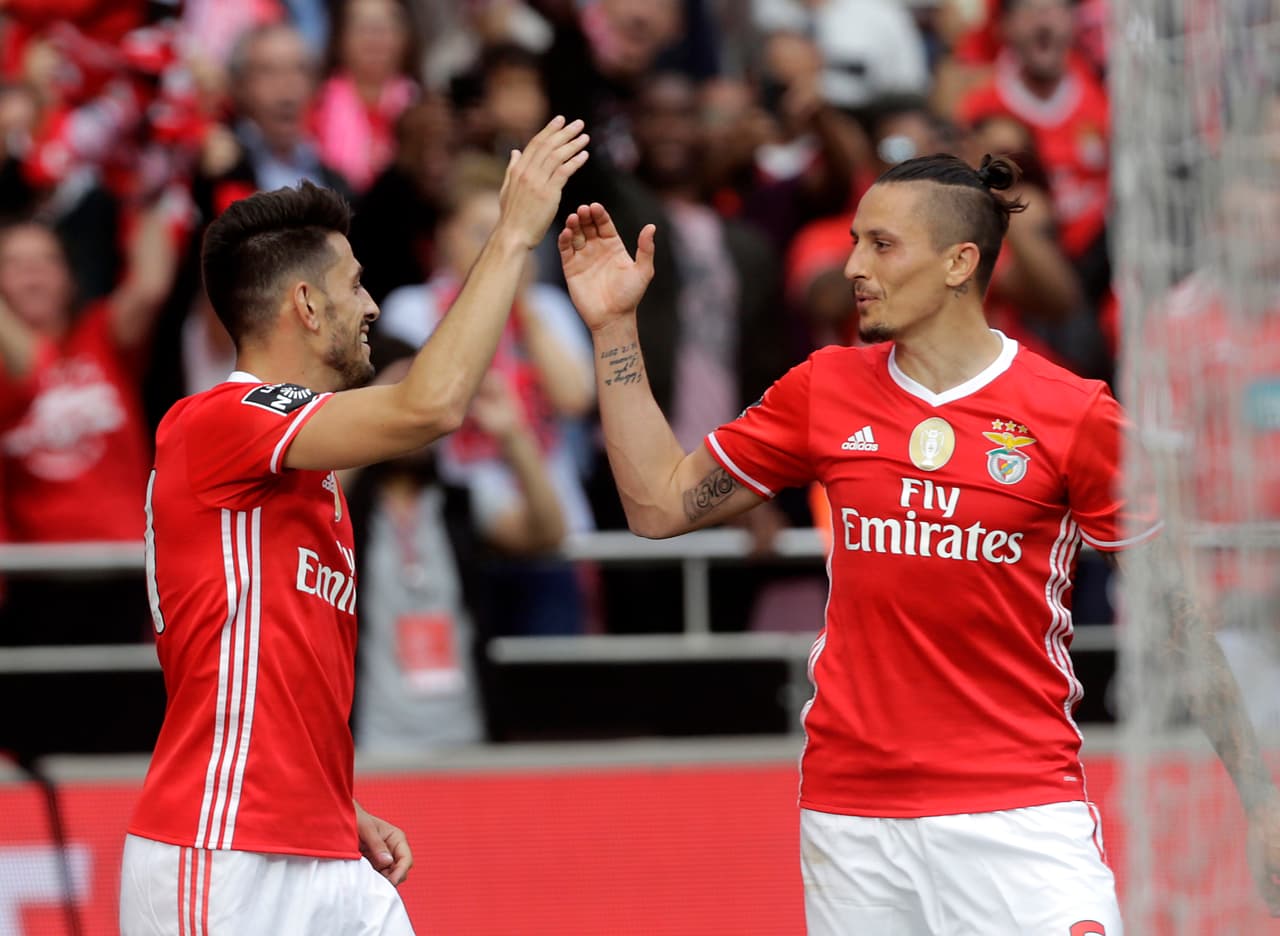 Pizzi llegó a 10 tantos con Benfica, marcando justo cuando más se le necesitó.