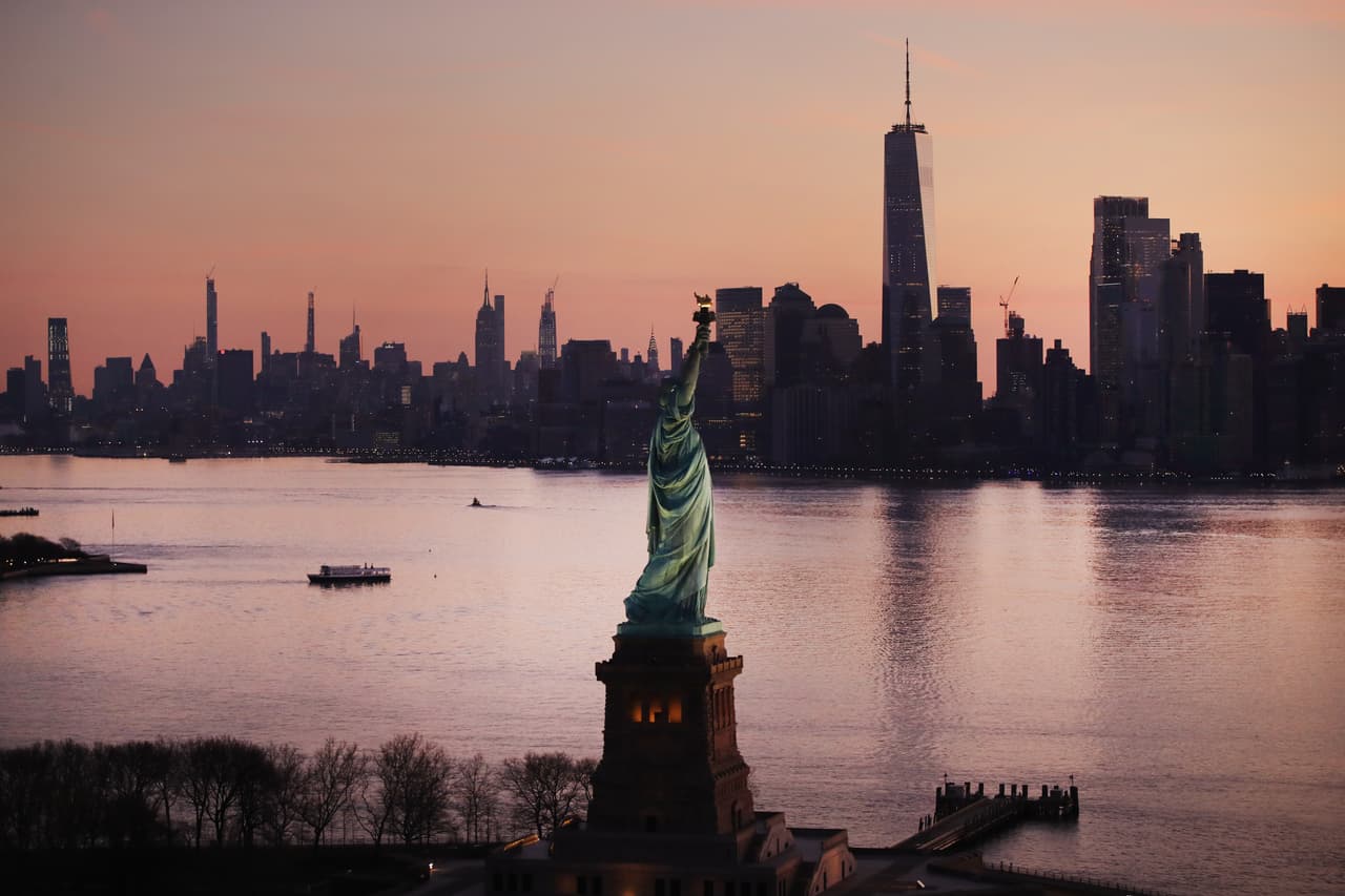 Coronavirus: Nueva York y otros seis estados se unen para reactivar sus economías, pero Trump se opone