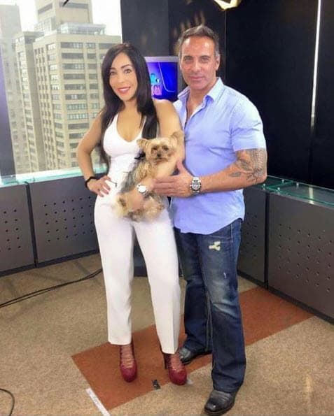 <b>"El tiempo no cura nada"</b>, advirtió, "solo nos enseña a vivir con el dolor".
<br>