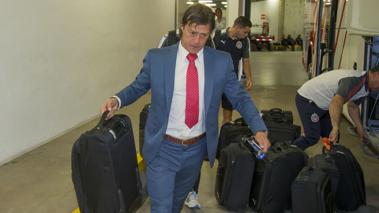 Se habría filtrado el documento del finiquito que Chivas envió a Almeyda
