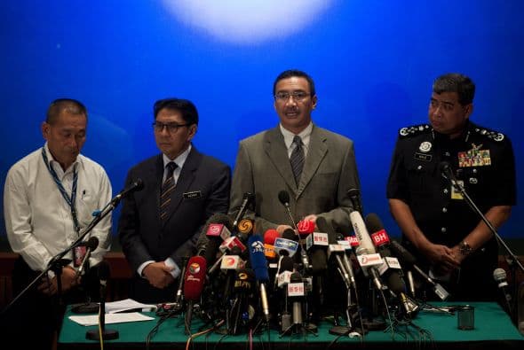 La búsqueda del Boeing 777 ha estado marcada por diversas pistas falsas desde que desapareció el 8 de marzo cuando surcaba los cielos en el golfo de Tailandia.