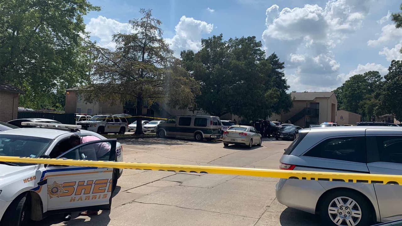 Identifican a familia hispana que murió en un aparente caso de homicidio-suicidio al norte de Houston