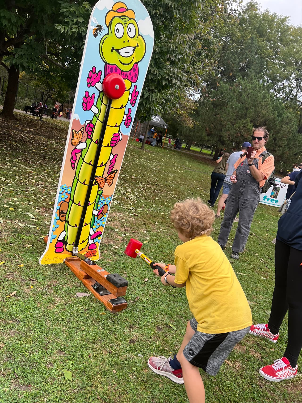 <h3 class="cms-H3-H3">Escaparate de Halloween en Brainerd</h3>
<br>Parque Brainerd, 1246 W.92nd St.
<br>
<b>Sábado 23 de Octubre</b>
<br>
<b>11:00 a.m .-- 3:00 p.m.</b>
<br>¡Todas las edades!
<br>Traiga a toda la familia y disfrute de un espectáculo de danza y música.