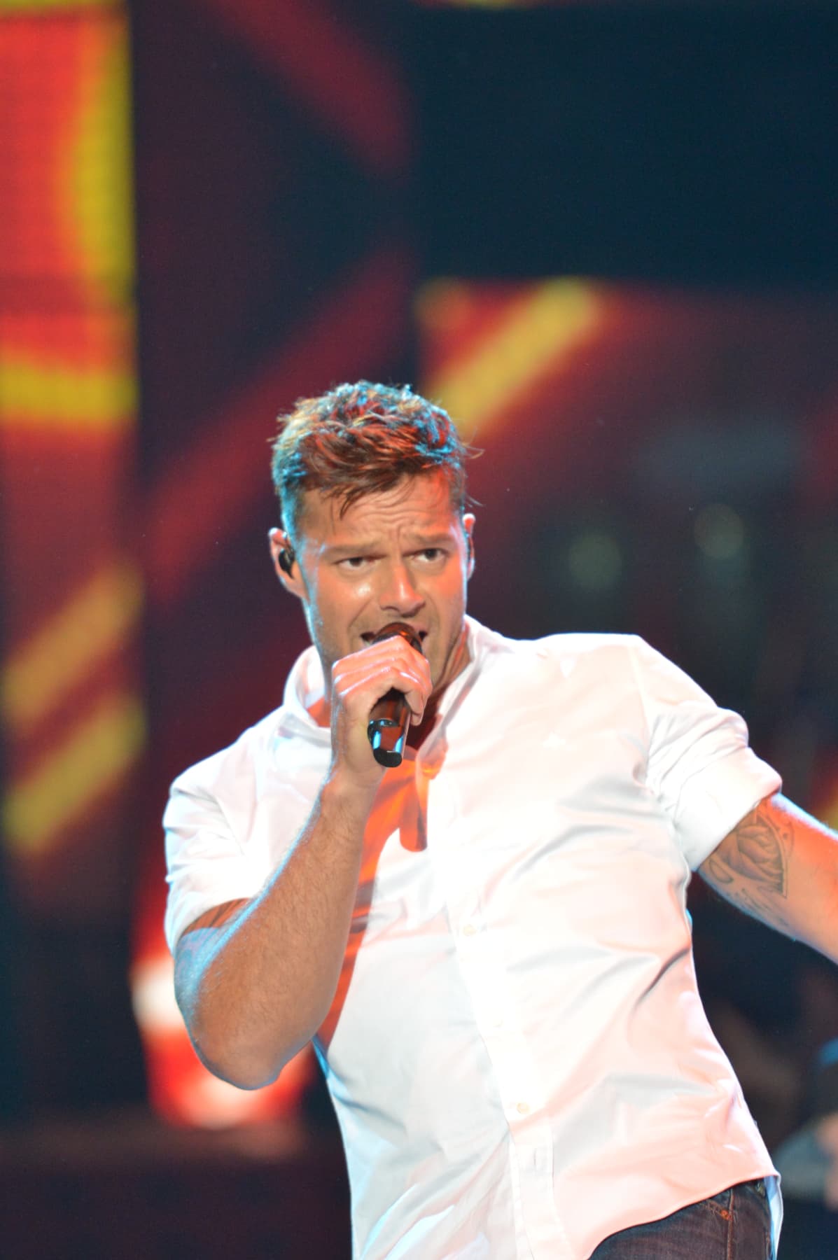 ¡Mujeres tienen permiso de derretirse al mirar este bombón!