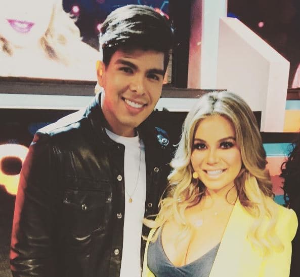 Pese a estar pasando por un mal momento emocional, Chiquis nunca quitó su sonrisa y estuvo enfocada en su trabajo como capitana.
