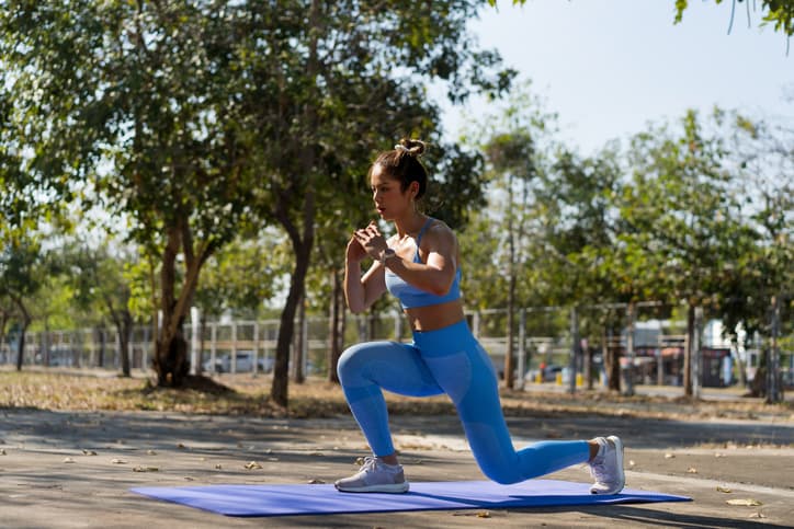 El estudio compara una rutina de correr y caminar con los cinco ejercicios propuestos. Los voluntarios realizaron todos los ejercicios que pudieron completar en un minuto, se pararon durante otro minuto y pasaron al siguiente ejercicio. Tras descansar dos minutos al final, repitieron la rutina.