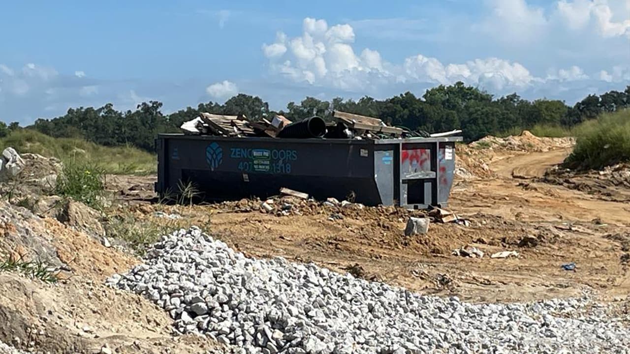 Hallan muerta a una mujer en una obra de construcción en Apopka