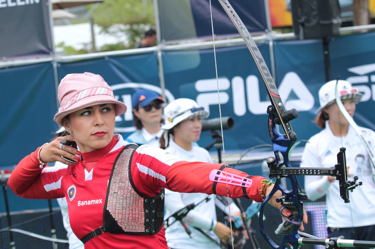 La arquera mexicana Aída Román se quedó corta en su intento de refrendar la medalla de plata conseguida en Londres al caer en la ronda 32 ante Alexandra Mirca de Moldavia.