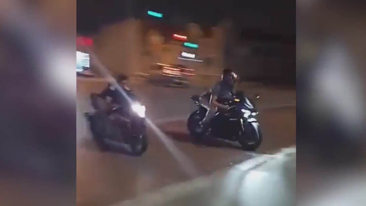 Denuncian carreras de motociclistas en una zona comercial del área de Oak Cliff