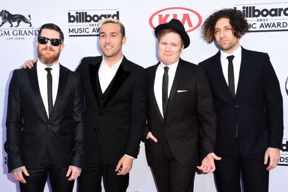 La banda Fall Out Boy fue de las primeras agrupaciones en aparecer frente a los reflectores.