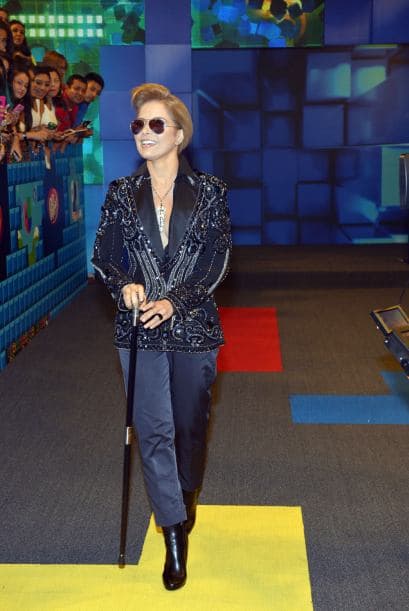 Algunas estuvieron bastante equis y otras XXX. Estas fueron las peor vestidas de Premios Juventud 2015. ¿Quién fue la peor?