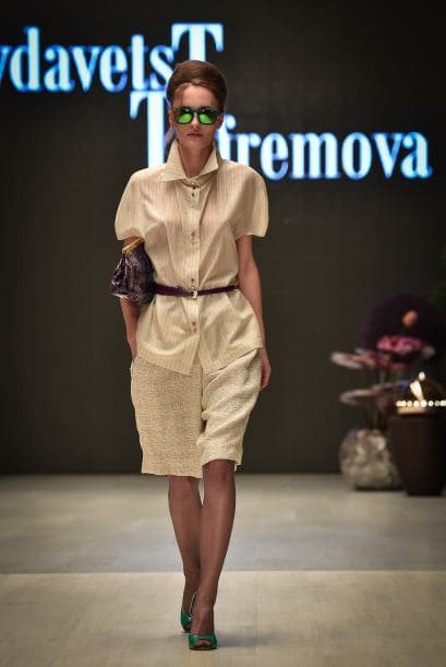 Unas gafas de sol con cristales verdes, será súper original y 'glamouroso', ¡no lo dudes!