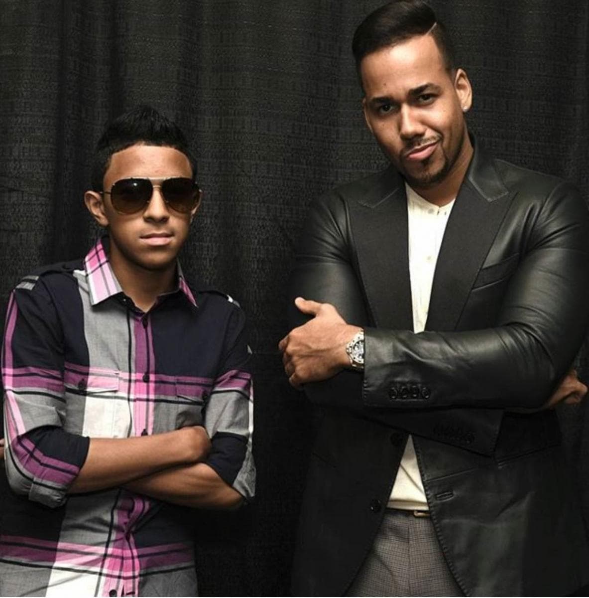 Ellos eran muy jóvenes cuando su novia salió embarazada, y aunque en un momento el músico se alejó de su pequeño, ahora es el mejor papá.