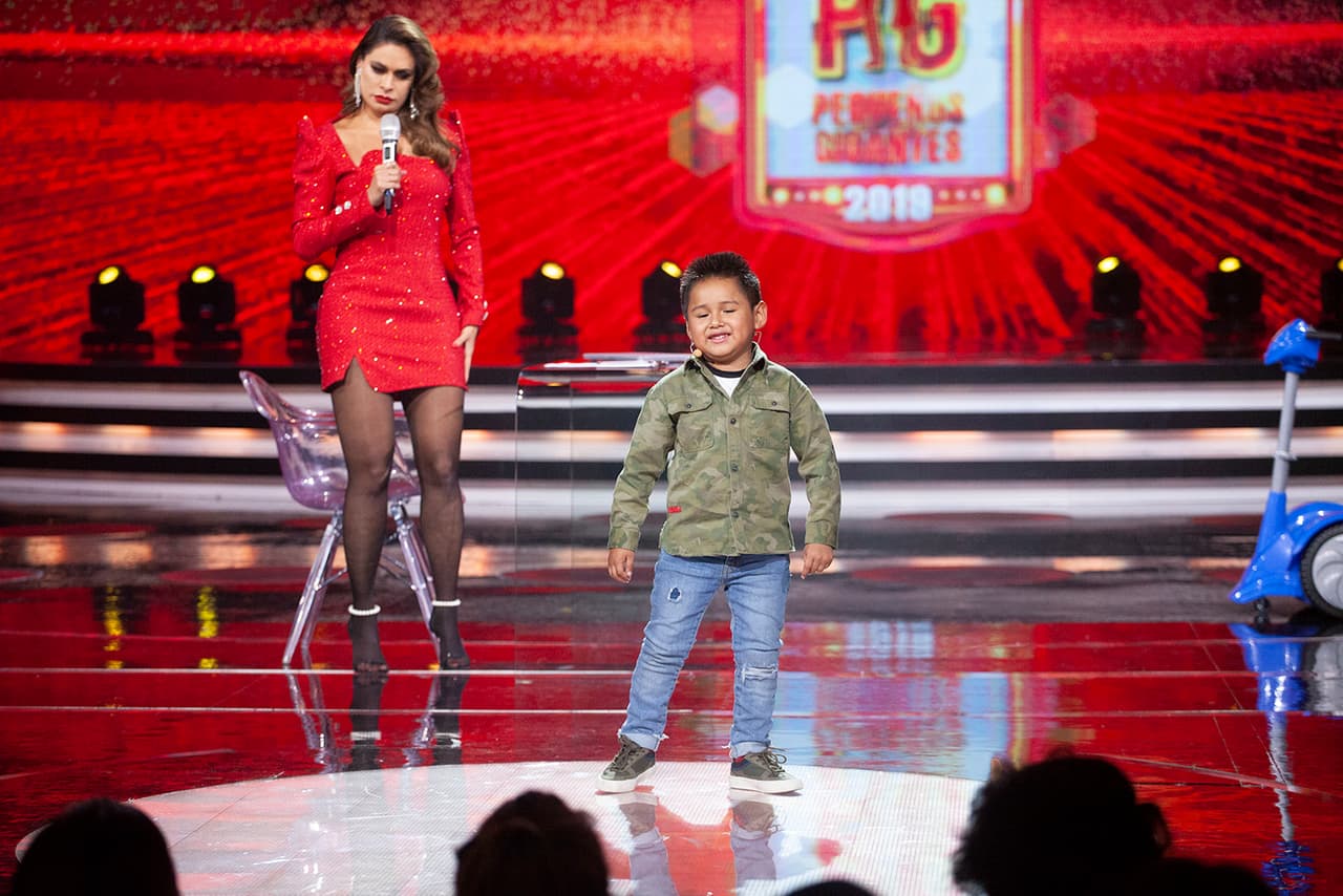 A continuación Gali le preguntó: ¿Y como para qué eres bueno? El capitancito de 5 años respondió: "Pus para decir piropos, para cantar y bailar". Inmediatamente la conductora le pidió que bailara.