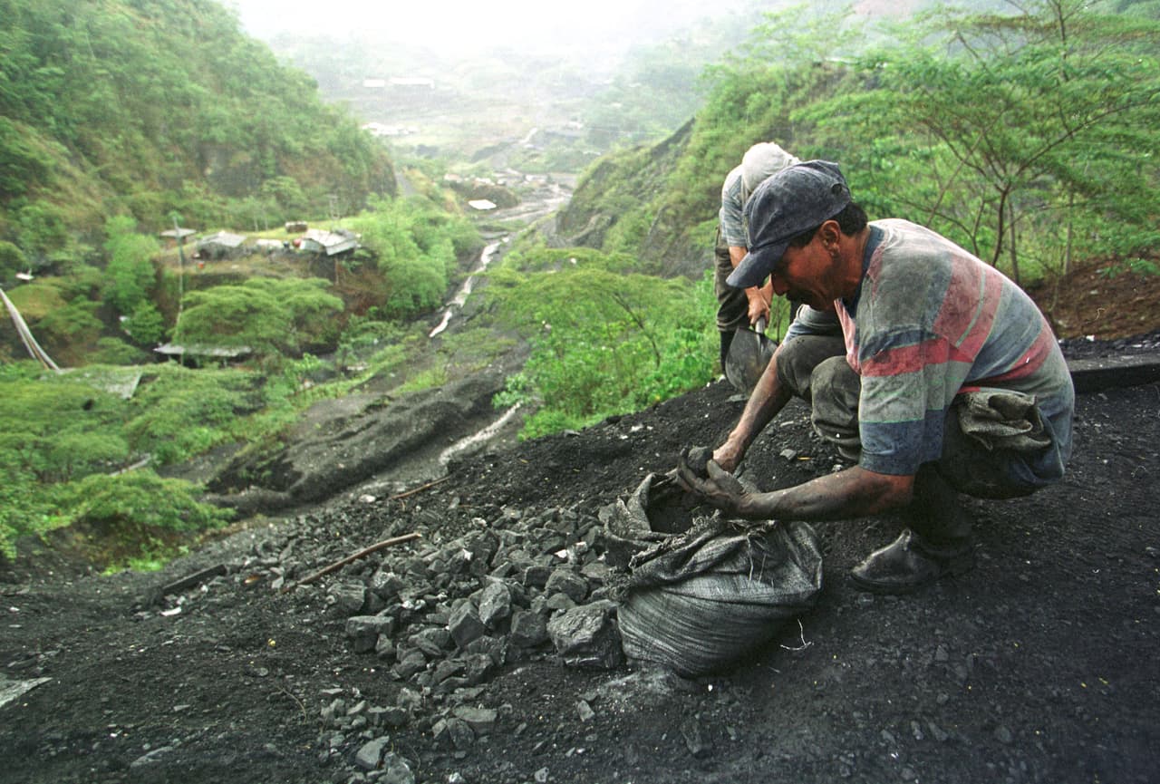 Herederos del fundador del paramilitarismo crearon complejo de sociedades para guardar fortunas
