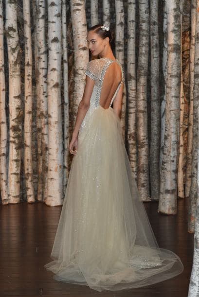 Aquí los mejores modelos del diseñador Naeem Kahn.