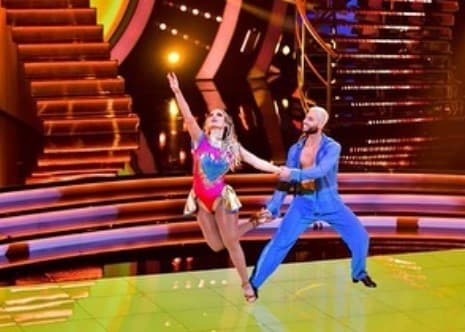 "Gracias a todos los que hicieron posible este número, en especial a @allengenkin it’s so amazing dancing with you", escribió en redes sociales.