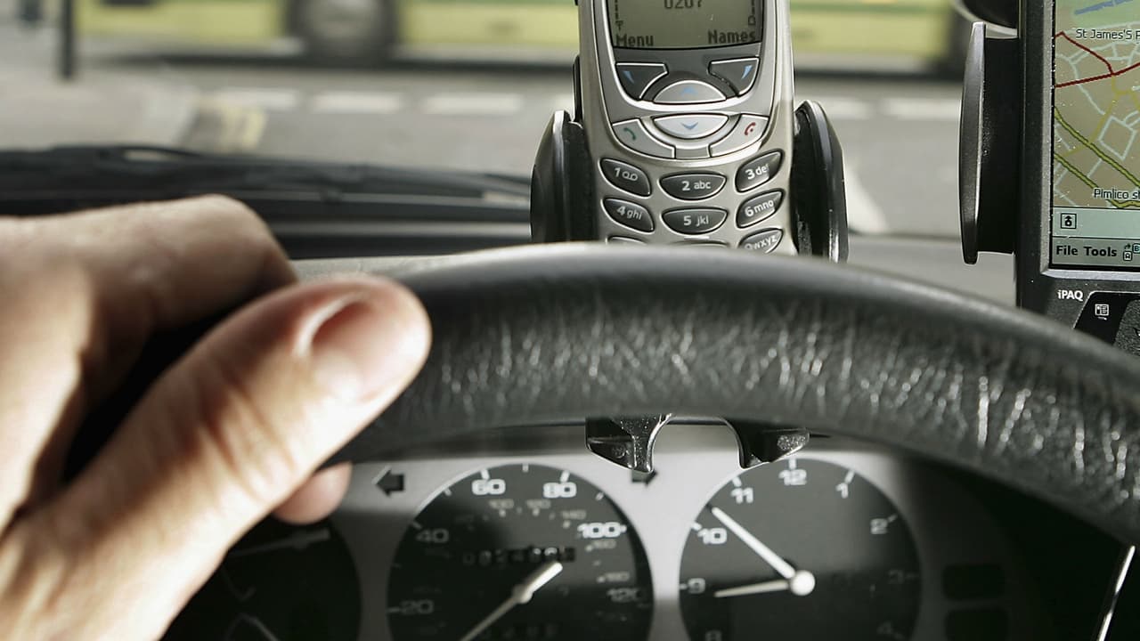 Según una encuesta de la AAA, el 35% de los conductores indagados aseguró que dormía menos de 7 horas. Perder 1 o 2 horas de sueño cada noche duplica las posibilidades de tener un choque.