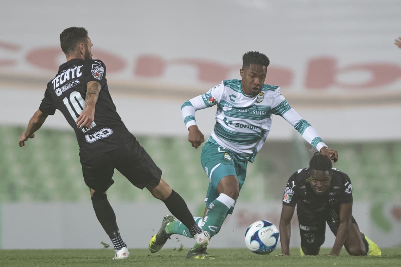 Con gol de Matheus Dória al 60', Santos vence 1-0 a Monterrey y se situan en la cuarta posición con 12 unidades. Los Rayados se quedan en la quinta plaza con 10 puntos, aunque al los regios les falta jugar un partido para igualar a los demás equipos.