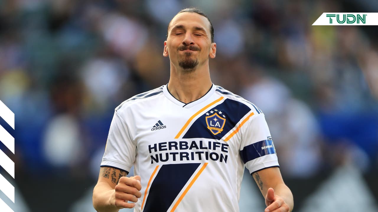 ¡Mal perdedor! Zlatan le hace seña obscena a la afición de LAFC